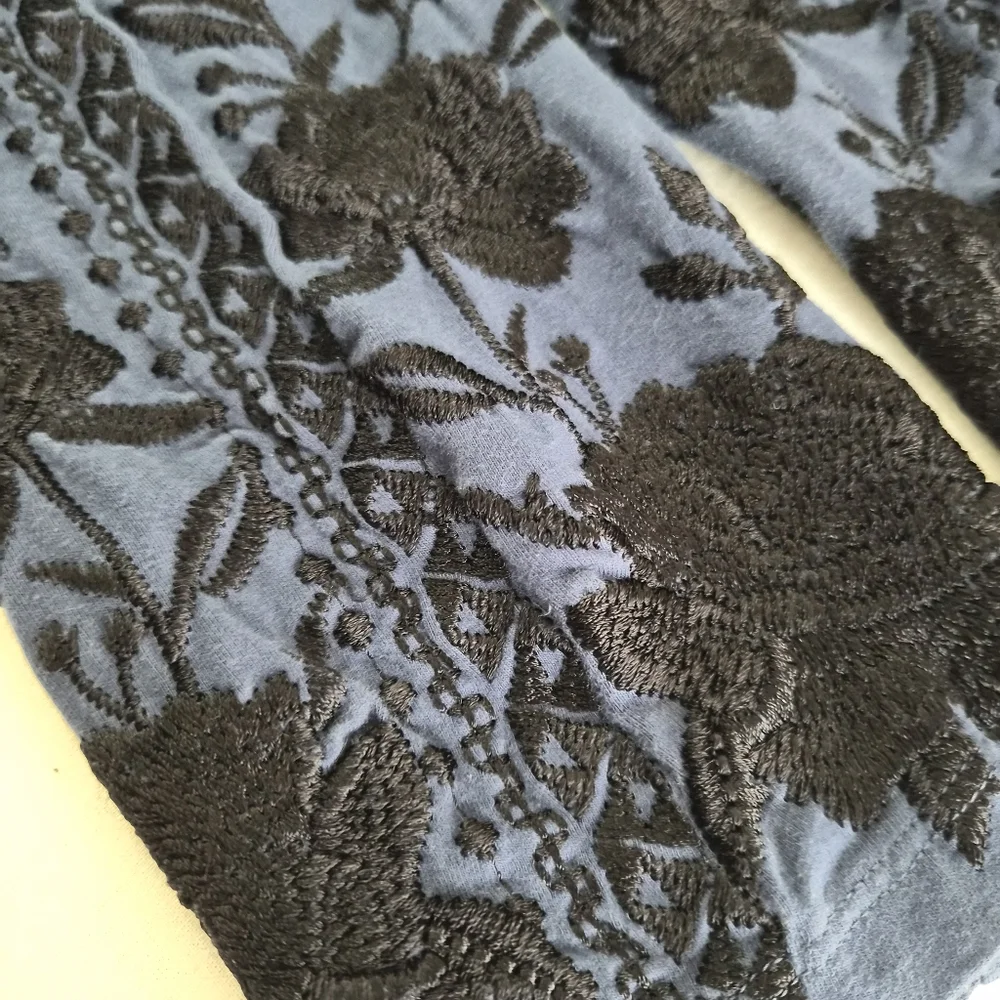 Johnny Was Magdalene Blue Embroidered Legging - Picture 9 of 12